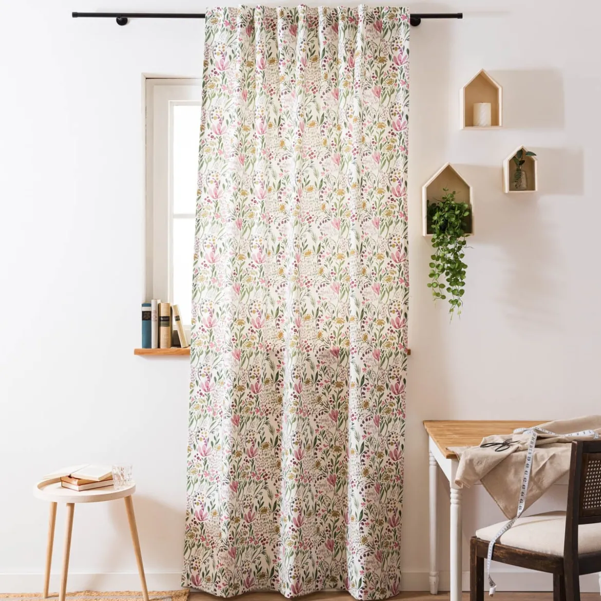 Vorhang mit Smok-Schlaufenband Aquarell Blumen weiß rosa grün in 245cm oder Wunschlänge von SCHÖNER LEBEN.