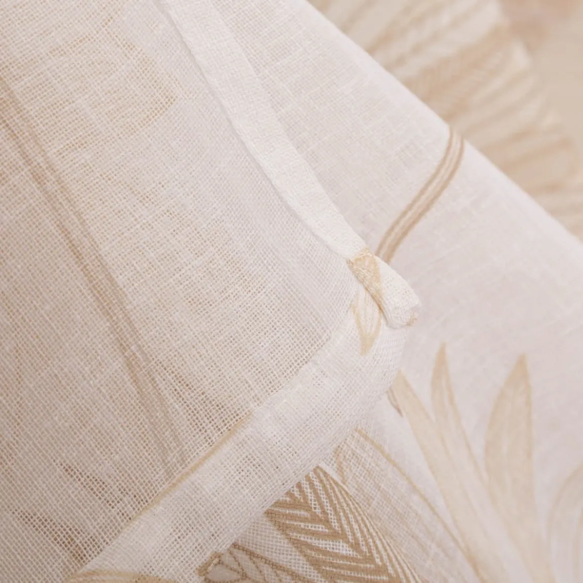 Vorhang Ösenvorhang Voile Ornamente Palmenblätter weiß natur 140x260cm