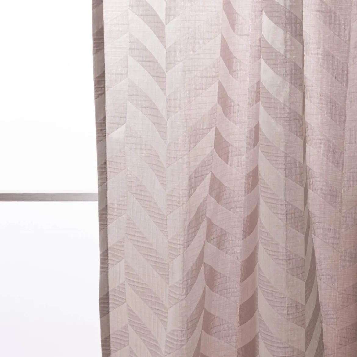 Vorhang Willow Doubleface Doppelgewebe Chevron Streifen beige in 245cm hoch mit div. Breiten oder Wunschmaß von SCHÖNER LEBEN.