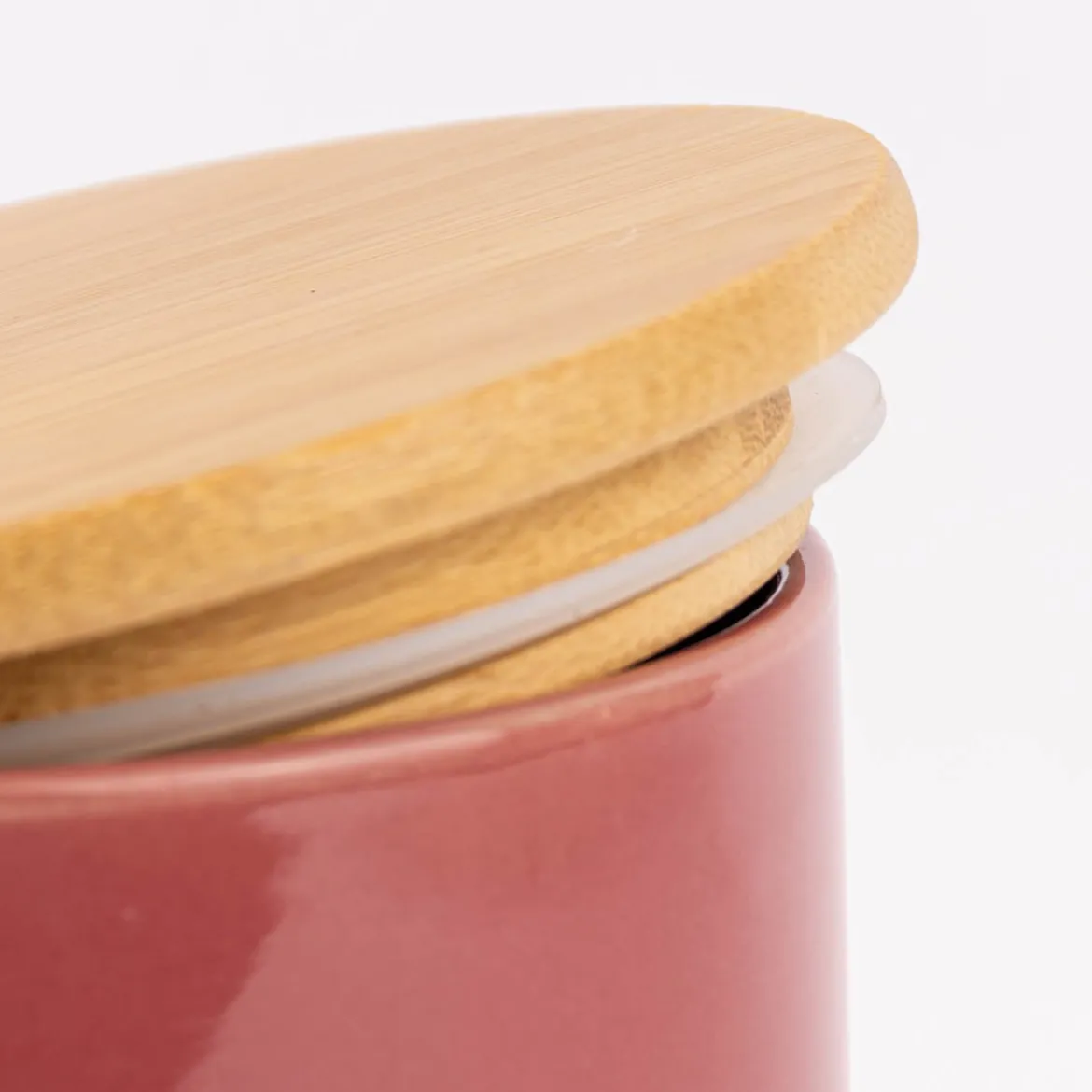 Vorratsdose aus Porzellan mit Bambusdeckel mit Liebe gebacken Schleife rot gold weiß 11x16cm von La Vida