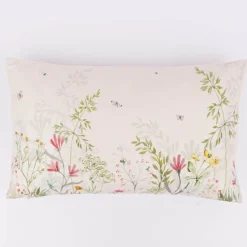 Wende Kissenhülle Blumenwiese Samtoptik cremeweiß bunt 30x50cm von Clayre & Eef