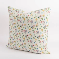 Wende Kissenhülle Hasenkopf Blumen Samtoptik aus Kunstfaser beige bunt 45x45cm von Clayre & Eef