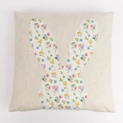 Wende Kissenhülle Hasenkopf Blumen Samtoptik aus Kunstfaser beige bunt 45x45cm von Clayre & Eef