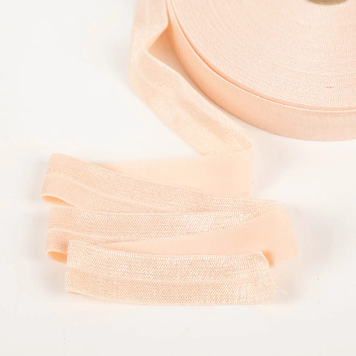 YKK elastisches Falzband / Falzgummi 20mm perlrosa Meterware