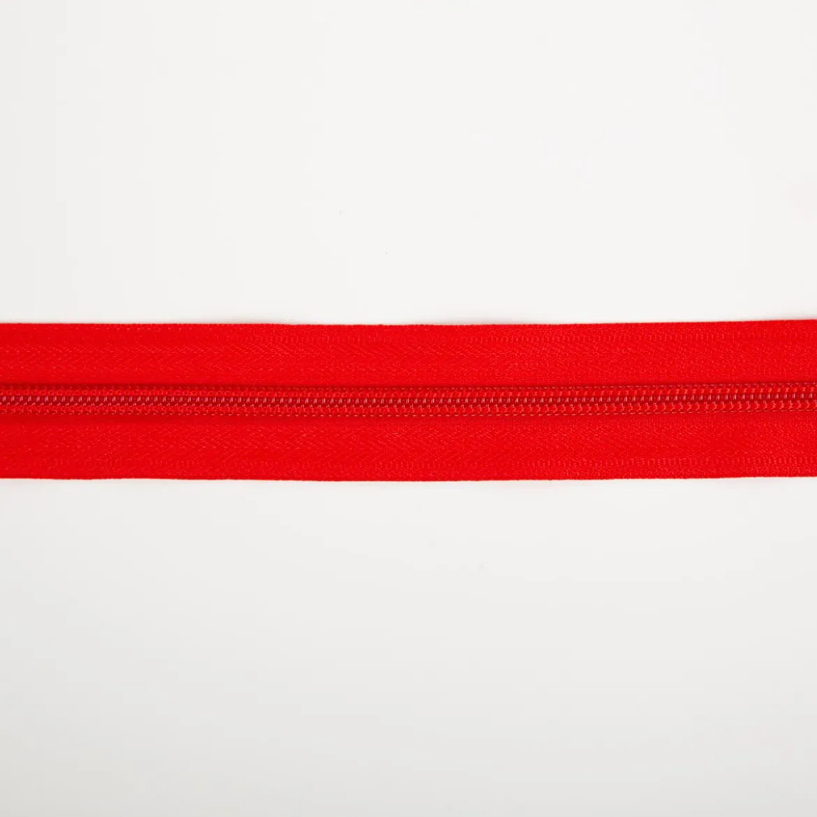 YKK Reißverschluss Meterware Kunststoffspirale 5mm in 3cm Breite individuell zuschneidbar Rot
