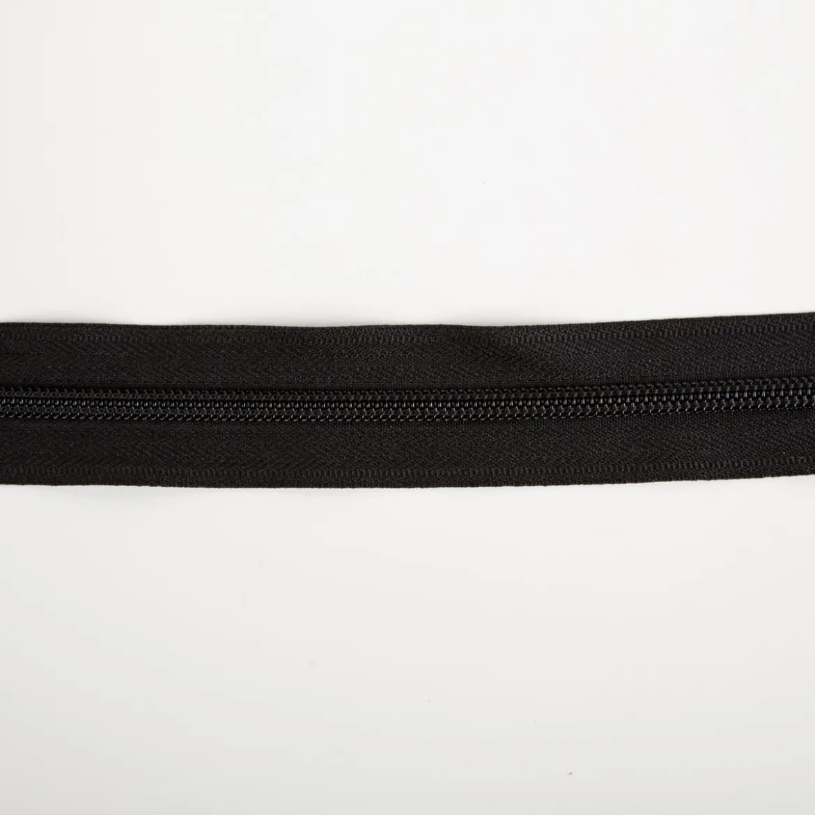 YKK Reißverschluss Meterware Kunststoffspirale 5mm in 3cm Breite individuell zuschneidbar Schwarz