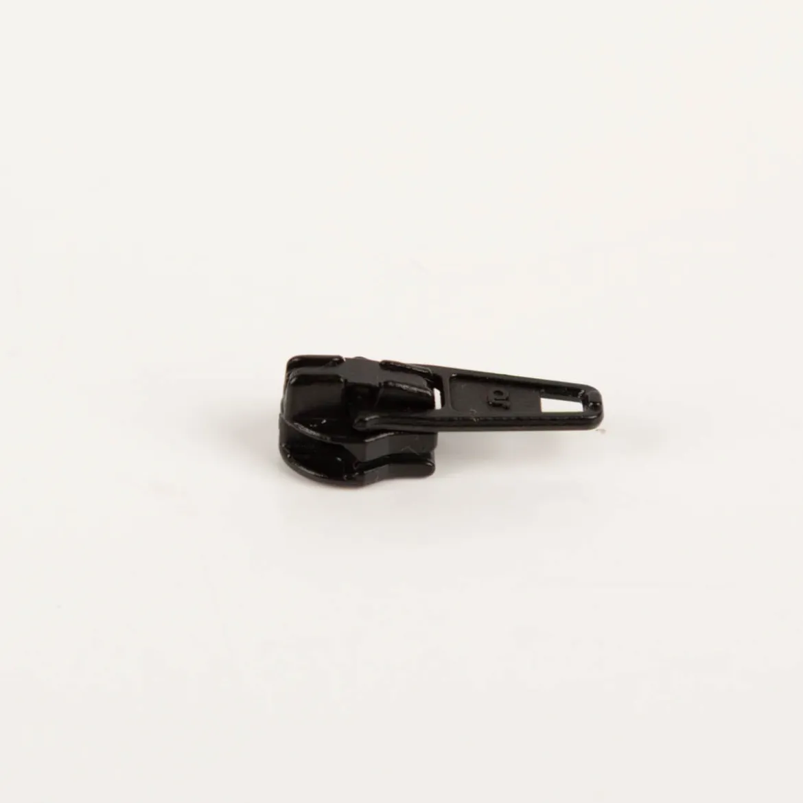 Zipper Schwarz lackiert Feinzinkdruckguss für Reißverschluss 25mm